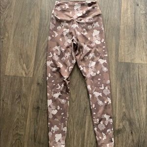 Balance Athletica camo leggings